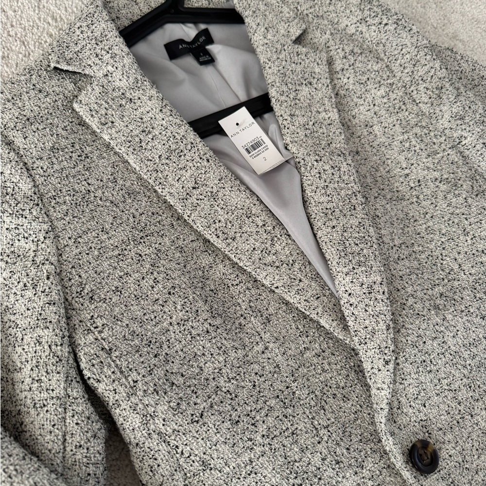 Ann Taylor Blazer - Picture 9 of 15